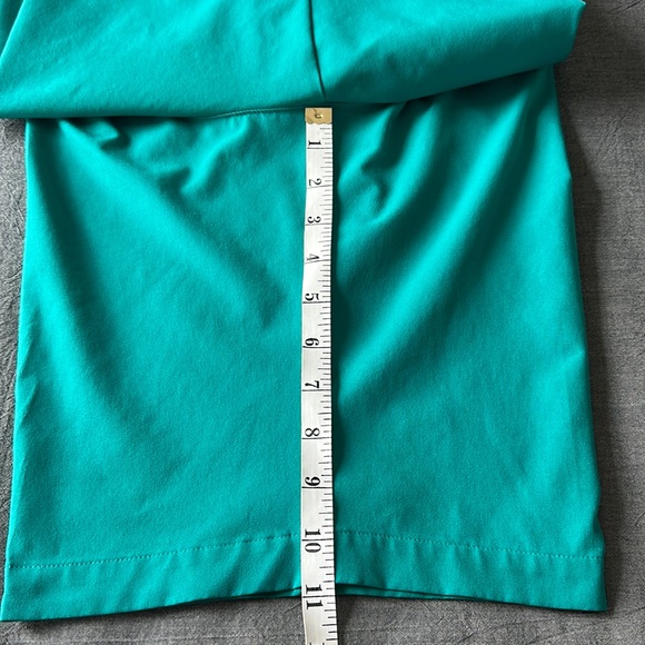 Men’s adidas green golf shorts. Size 35 - Picture 6 of 6